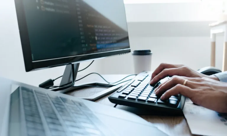 Why Choose PCredcom for Your Needs?